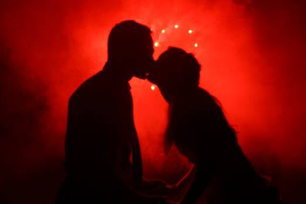 Romantic wedding display, featuring the bride and groom